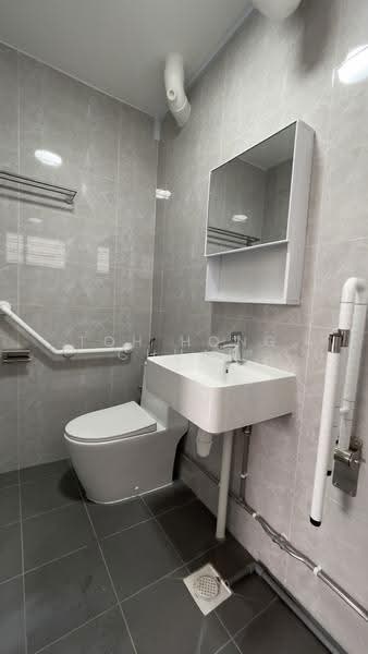 423 Fajar Road, 423 Fajar Road, Dairy Farm / Bukit Panjang / Choa Chu Kang, 3 Bedrooms, 1,313 sqft, HDB Flat For Sale, by Toh Hong Chuah, 500272335 - Bathroom - PropertyGuru.com.sg