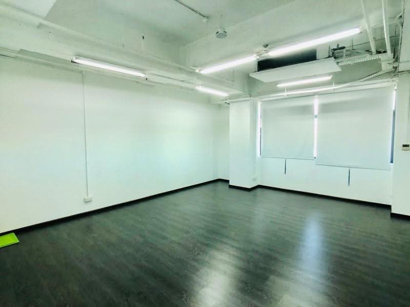 WIS @ Changi, 116 116, Eunos / Geylang / Paya Lebar, 484 sqft, Office For Sale, by Laven Loo 吕欣颐, 500272343 - CommercialGuru.com.sg