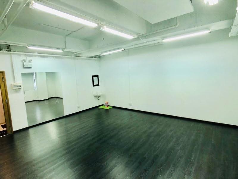 WIS @ Changi, 116 116, Eunos / Geylang / Paya Lebar, 484 sqft, Office For Sale, by Laven Loo 吕欣颐, 500272343 - CommercialGuru.com.sg