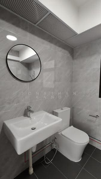 448B Punggol Way, 448B Punggol Way, Hougang / Punggol / Sengkang, 2 Bedrooms, 1,194 sqft, HDB Flat For Rent, by Jonathan Kang, 500272344 - Bathroom - PropertyGuru.com.sg