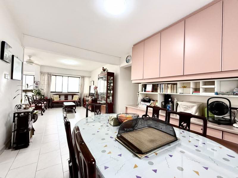 Lagoon View, 5000L Marine Parade Road, East Coast / Marine Parade, 3 Bedrooms, 1,647 sqft, Condominium For Sale, by Anna Png, 500272353 - Living Room - PropertyGuru.com.sg