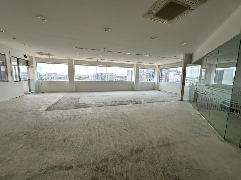 25 Loyang Crescent - Terrace Factory, 25 Loyang Crescent, Changi Airport / Changi Village, 9,300 sqft, Factory / Workshop (B2) For Rent, by Shawn Guan, 500272367 - Interior - CommercialGuru.com.sg