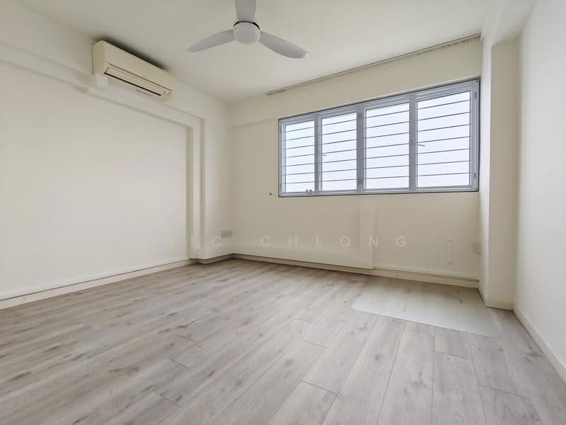 20 Bedok South Road, 20 Bedok South Road, Bedok / Upper East Coast, 3 Bedrooms, 1,237 sqft, HDB Flat For Rent, by Eric Cheong, 500272378 - 3rd Bedroom - PropertyGuru.com.sg