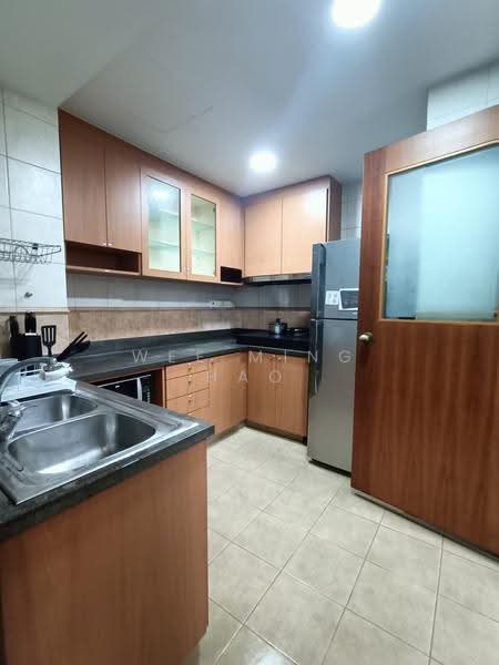 East Meadows, 30 Tanah Merah Kechil Road, Bedok / Upper East Coast, Room Rental, 80 sqft, Condominium For Rent, by Wee Ming Hao, 500272386 - Kitchen - PropertyGuru.com.sg