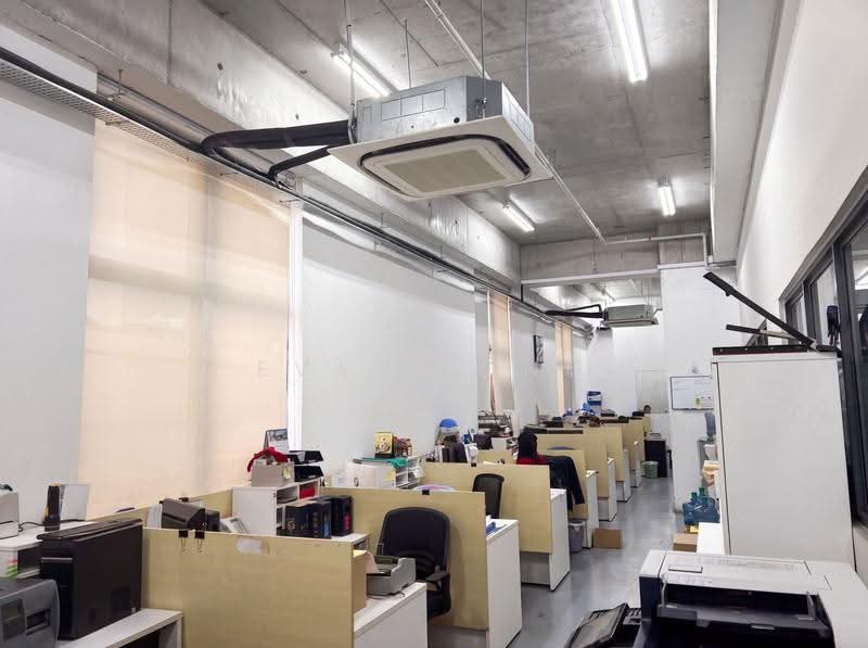 Benoi vicinity, Boon Lay / Jurong / Tuas, 49,000 sqft, Factory / Workshop (B2) For Rent, by Eva Leong, 500272387 - Interior - CommercialGuru.com.sg