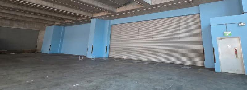 Workshop with 10-ton Crane, Self contained unit with office/toilet, Boon Lay / Jurong / Tuas, 16,200 sqft, Factory / Workshop (B2) For Rent, by Dolly NG, 500272388 - Interior - CommercialGuru.com.sg