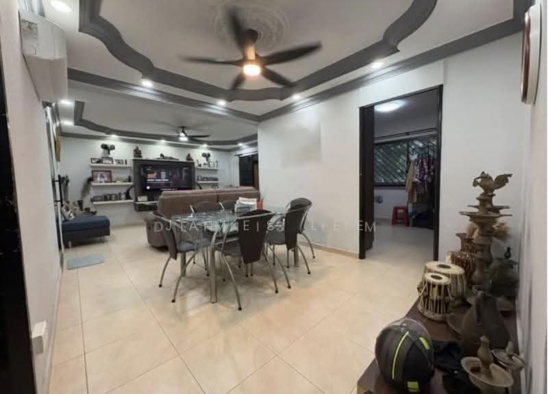 306 Yishun Central, 306 Yishun Central, Sembawang / Yishun, 3 Bedrooms, 1,313 sqft, HDB Flat For Sale, by James Lee, 500272392 - Living Room - PropertyGuru.com.sg