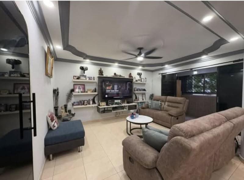 306 Yishun Central, 306 Yishun Central, Sembawang / Yishun, 3 Bedrooms, 1,313 sqft, HDB Flat For Sale, by James Lee, 500272392 - Living Room - PropertyGuru.com.sg