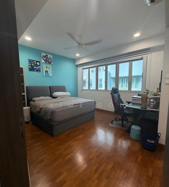 D28 FREEHOLD 3.5STY INTER-TERRACE AT SELETAR, Seletar / Yio Chu Kang, 5 Bedrooms, 3,100 sqft, Terraced House For Sale, by Jaime Goh, 500272401 - Bedroom - PropertyGuru.com.sg