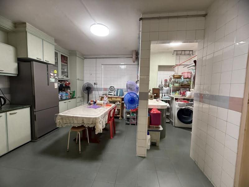 614 Choa Chu Kang Street 62, 614 Choa Chu Kang Street 62, Dairy Farm / Bukit Panjang / Choa Chu Kang, 3 Bedrooms, 1,367 sqft, HDB Flat For Sale, by Serene G, 500272427 - Kitchen - PropertyGuru.com.sg