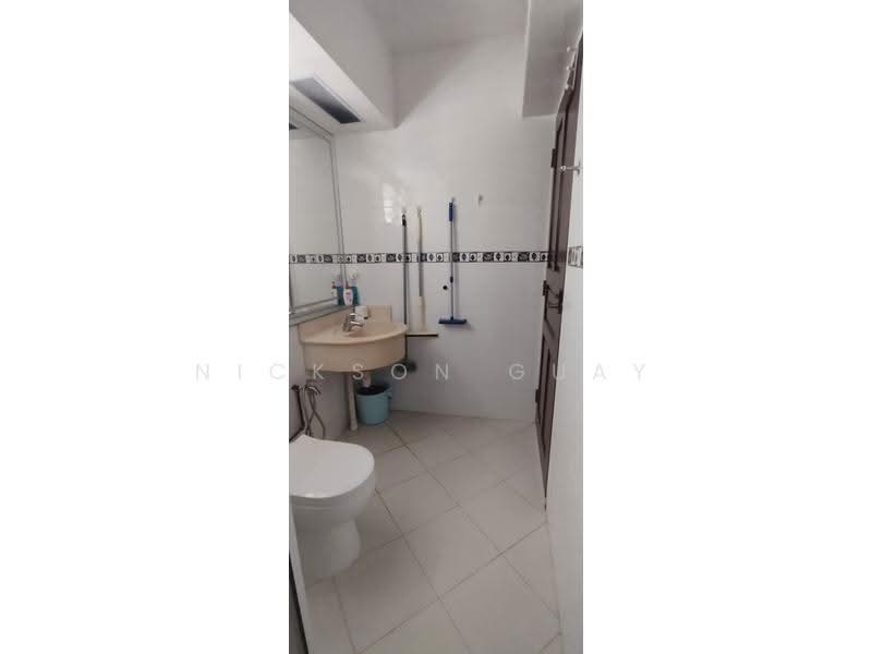 Room for rent in 466A Sembawang Drive, 109, , Room Rental, 145 sqft, HDB Flat For Rent, by Nickson Guay, 500272432 - Bathroom - PropertyGuru.com.sg