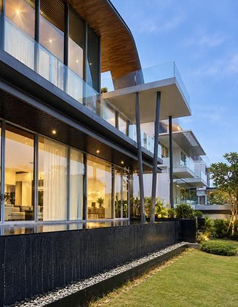 Sentosa Cove, Cove Way, Harbourfront / Telok Blangah, 5 Bedrooms, 7,628 sqft, Bungalow House For Sale, by CHEN ., 500272433 - Exterior - PropertyGuru.com.sg