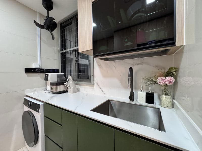 Parc Life, 25 Sembawang Crescent, Sembawang / Yishun, 2 Bedrooms, 764 sqft, Condominium For Sale, by Dylan Su Weixiang, 500272437 - Kitchen - PropertyGuru.com.sg