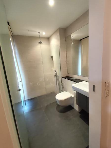 Upper Thomson Jalan Leban 1km to Chij St Nicholas Girls School & Mayflower MRT FH 3 Sty Corner T, Jalan Chempedak, Ang Mo Kio / Bishan / Thomson, 6 Bedrooms, 3,800 sqft, Corner Terrace For Sale, by Dylan McIntyre, 500272456 - Bathroom - PropertyGuru.com.sg