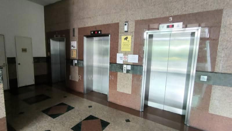 Citilink Warehouse Complex, 102E Pasir Panjang Road, Buona Vista / West Coast / Clementi New Town, 1,195 sqft, Light Industrial (B1) For Rent, by Irwin Kao, 500272457 - Lobby - CommercialGuru.com.sg