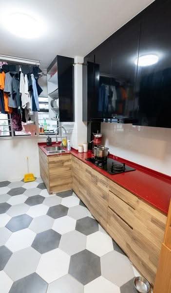 166 Woodlands Street 13, 166 Woodlands Street 13, Admiralty / Woodlands, 2 Bedrooms, 721 sqft, HDB Flat For Rent, by Xavier Ng, 500272460 - Kitchen - PropertyGuru.com.sg