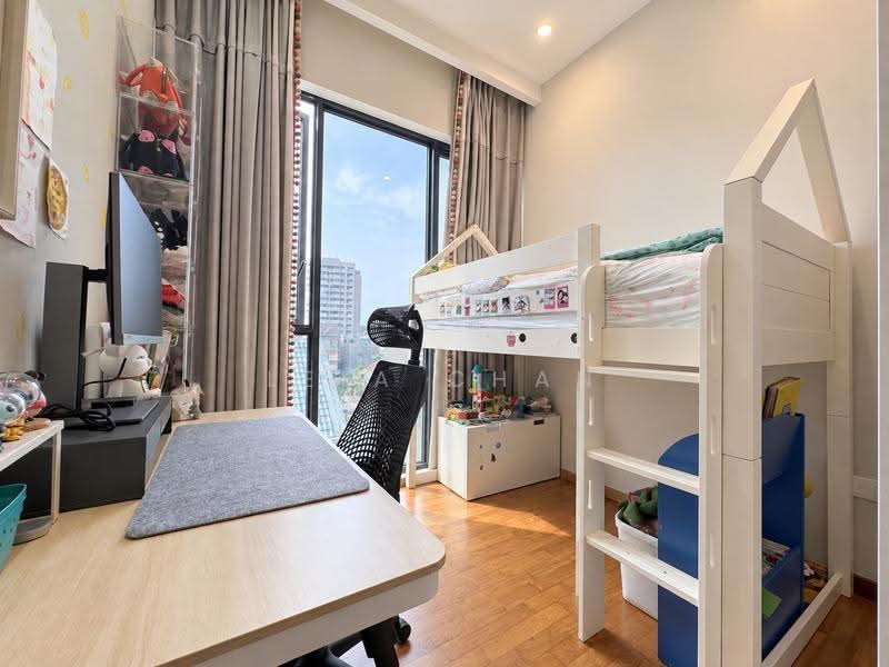 Carpmael Thirty-Eight, 38 Carpmael Rd, East Coast / Marine Parade, 3 Bedrooms, 1,173 sqft, Condominium For Sale, by Leia Chan, 500272465 - Bedroom - PropertyGuru.com.sg