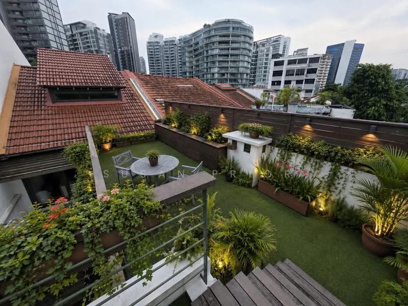 Emerald Hill Trendy 2+ Study+ Roof Terrace, Emerald Hill Road, Orchard / River Valley, 4 Bedrooms, 2,600 sqft, Conservation House For Rent, by Susan Prior, 500272469 - Garden - PropertyGuru.com.sg