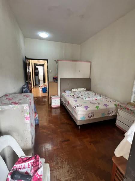 President Gardens, Lentor Green, Mandai / Upper Thomson, 5 Bedrooms, 2,247 sqft, Terraced House For Sale, by Edward Tan, 500272472 - Bedroom - PropertyGuru.com.sg