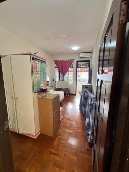 President Gardens, Lentor Green, Mandai / Upper Thomson, 5 Bedrooms, 2,247 sqft, Terraced House For Sale, by Edward Tan, 500272472 - Bedroom - PropertyGuru.com.sg
