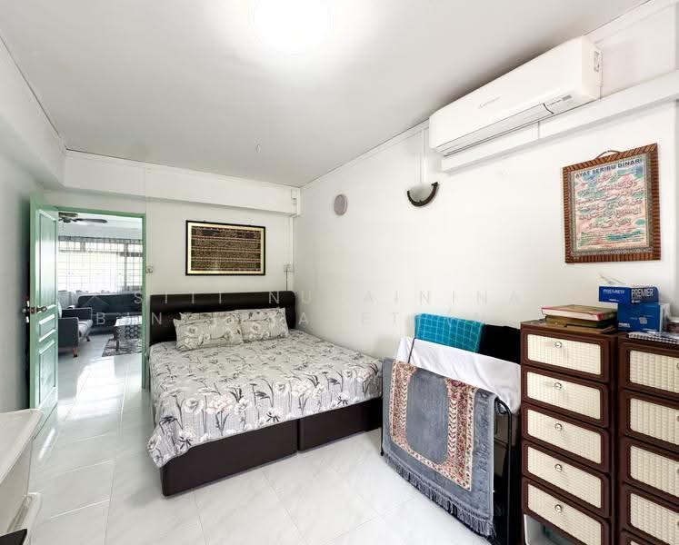 501 Woodlands Drive 14, 501 Woodlands Drive 14, Admiralty / Woodlands, 3 Bedrooms, 1,087 sqft, HDB Flat For Sale, by Siti Nurainina Binte Saaet (Nina Saaet), 500272478 - Master Bedroom - PropertyGuru.com.sg