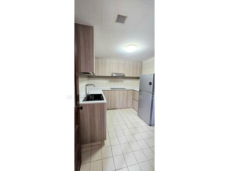 Carissa Park Condo, 2 Flora Drive, Changi Airport / Changi Village, 2 Bedrooms, 947 sqft, Condominium For Rent, by Wang Jing, 500272484 - Kitchen - PropertyGuru.com.sg
