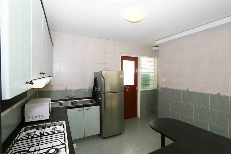 Estella Gardens, 23 Flora Road, Changi Airport / Changi Village, 1 Bedroom, 657 sqft, Condominium For Rent, by Tommy Yuan, 500272489 - Kitchen - PropertyGuru.com.sg