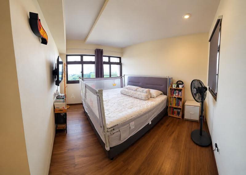 68 Redhill Close, 68 Redhill Close, Alexandra / Commonwealth, 3 Bedrooms, 915 sqft, HDB Flat For Sale, by Jackson Tan 陈涣乐, 500272491 - Bedroom - PropertyGuru.com.sg