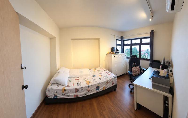 68 Redhill Close, 68 Redhill Close, Alexandra / Commonwealth, 3 Bedrooms, 915 sqft, HDB Flat For Sale, by Jackson Tan 陈涣乐, 500272491 - Bedroom - PropertyGuru.com.sg