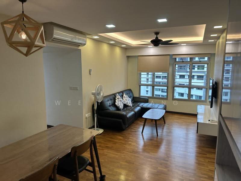 416B Fernvale Link, 416B Fernvale Link, Seletar / Yio Chu Kang, 3 Bedrooms, 1,001 sqft, HDB Flat For Sale, by Wee Teck Ang, 500272511 - Living Room - PropertyGuru.com.sg
