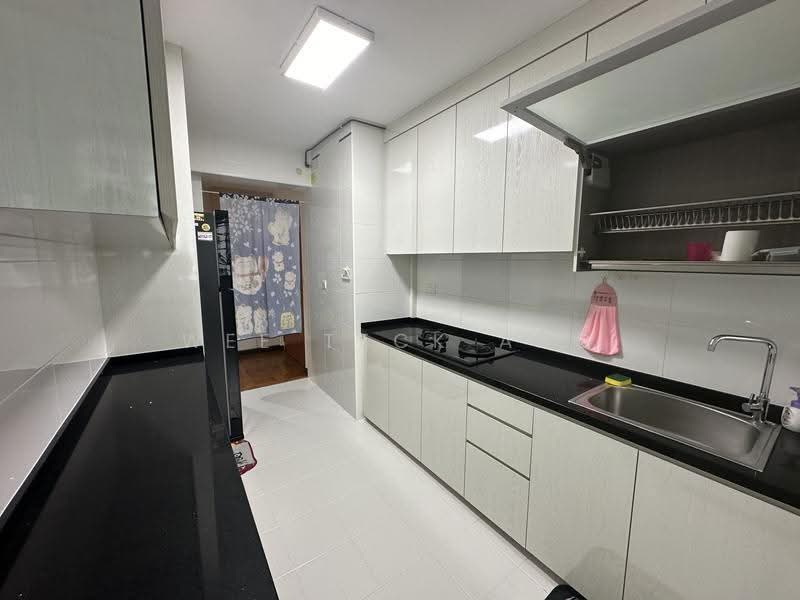 416B Fernvale Link, 416B Fernvale Link, Seletar / Yio Chu Kang, 3 Bedrooms, 1,001 sqft, HDB Flat For Sale, by Wee Teck Ang, 500272511 - Kitchen - PropertyGuru.com.sg