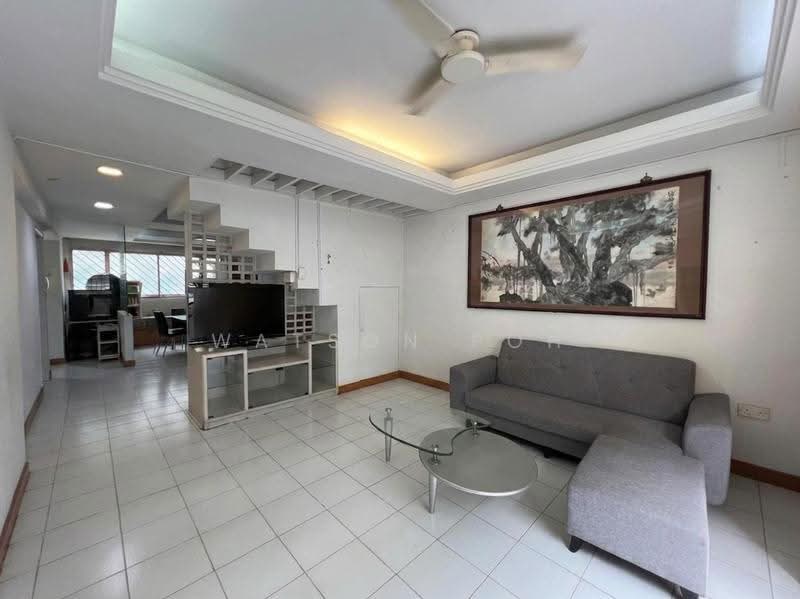 114 Bedok Reservoir Road, 114 Bedok Reservoir Road, Bedok / Upper East Coast, 3 Bedrooms, 1,593 sqft, HDB Flat For Sale, by Watson Poh, 500272512 - Living Room - PropertyGuru.com.sg