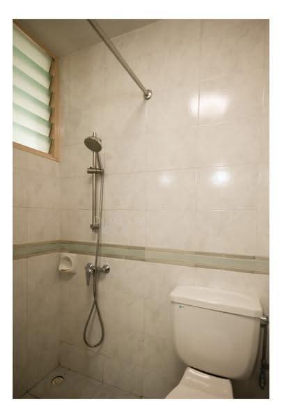 Northvale, 61 Choa Chu Kang Loop, Dairy Farm / Bukit Panjang / Choa Chu Kang, Room Rental, 120 sqft, Condominium For Rent, by Doris Kang, 500272536 - Bathroom - PropertyGuru.com.sg