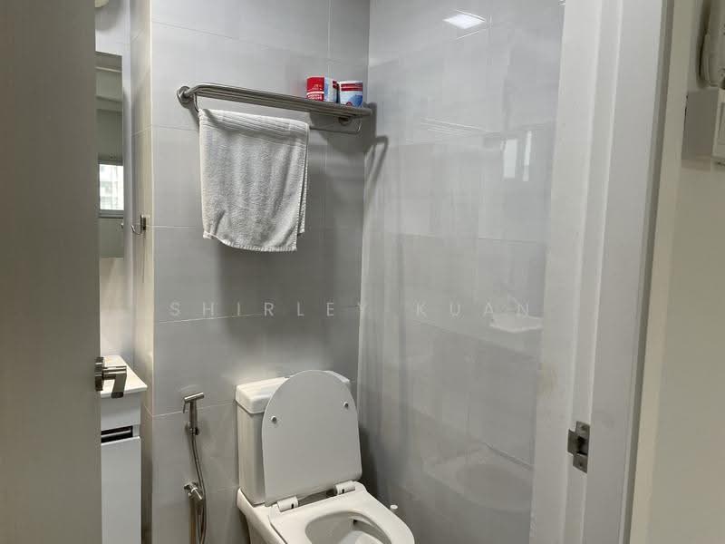 27 Marine Crescent, 27 Marine Crescent, East Coast / Marine Parade, 4 Bedrooms, 1,356 sqft, HDB Flat For Rent, by Shirley Kuan, 500272547 - Bathroom - PropertyGuru.com.sg