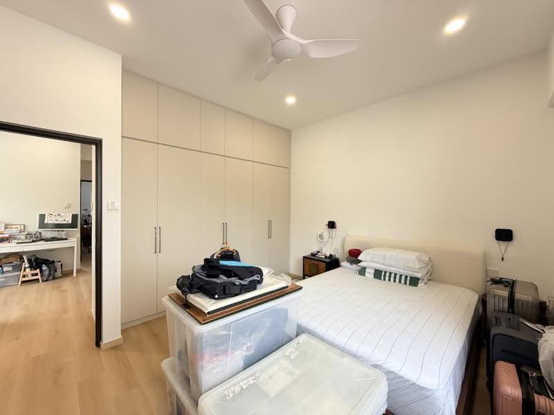 Freehold Semi-Detached near Pasir Panjang, Buona Vista / West Coast / Clementi New Town, 5 Bedrooms, 2,300 sqft, Semi-Detached House For Sale, by Rain Xie 谢燕瑜, 500272566 - PropertyGuru.com.sg