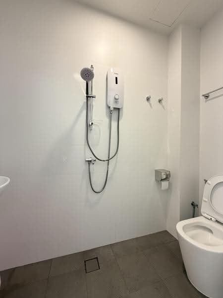 Freehold Semi-Detached near Pasir Panjang, Buona Vista / West Coast / Clementi New Town, 5 Bedrooms, 2,300 sqft, Semi-Detached House For Sale, by Rain Xie 谢燕瑜, 500272566 - PropertyGuru.com.sg