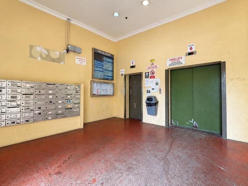 Tong Lee Building, 35 Kallang Pudding Road, Macpherson / Potong Pasir, 2,990 sqft, Light Industrial (B1) For Rent, by Joey Tan, 500272577 - Lobby - CommercialGuru.com.sg