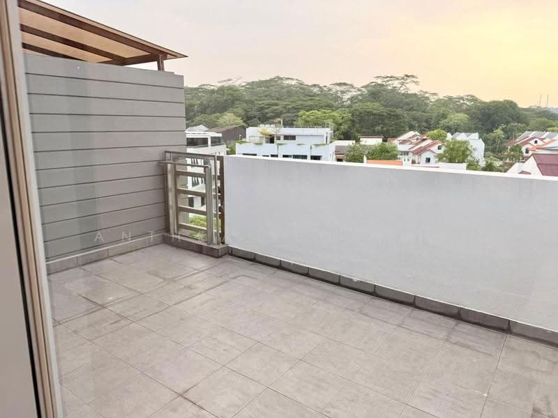 Estrivillas, Jalan Lim Tai See, Tanglin / Holland / Bukit Timah, 5 Bedrooms, 6,211 sqft, Cluster House For Rent, by Anthea Yeo 杨丽娇, 500272582 - Balcony - PropertyGuru.com.sg