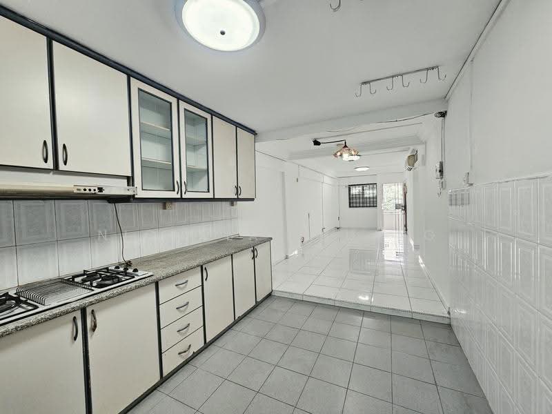 313 Ang Mo Kio Avenue 3, 313 Ang Mo Kio Avenue 3, Ang Mo Kio / Bishan / Thomson, 2 Bedrooms, 785 sqft, HDB Flat For Sale, by Nicholas Huang, 500272589 - Kitchen - PropertyGuru.com.sg