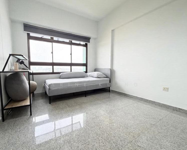 180 Bedok North Road, 180 Bedok North Road, Bedok / Upper East Coast, 3 Bedrooms, 990 sqft, HDB Flat For Sale, by Karine Kuang, 500272591 - Bedroom - PropertyGuru.com.sg