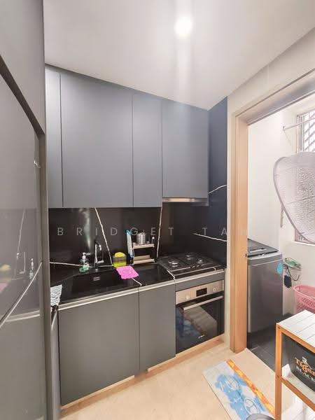 M Suites, 65 Lorong Melayu, Eunos / Geylang / Paya Lebar, 3 Bedrooms, 1,044 sqft, Condominium For Rent, by Bridget Tan, 500272596 - Kitchen - PropertyGuru.com.sg