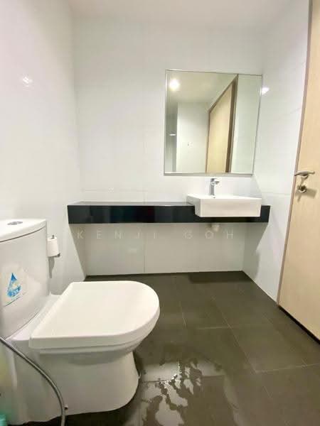 Opal Suites, 1 Opal Crescent, Balestier / Toa Payoh, 1 Bedroom, 400 sqft, Condominium For Rent, by Kenji Goh, 500272601 - Bathroom - PropertyGuru.com.sg