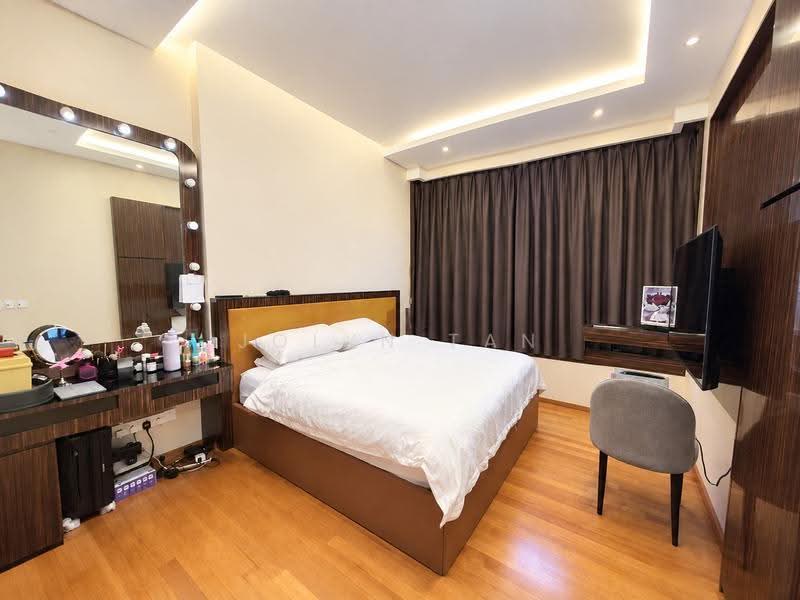 Helios Residences, 15 Cairnhill Circle, Orchard / River Valley, 3 Bedrooms, 1,701 sqft, Condominium For Rent, by Jolyn Tan, 500272611 - Bedroom - PropertyGuru.com.sg