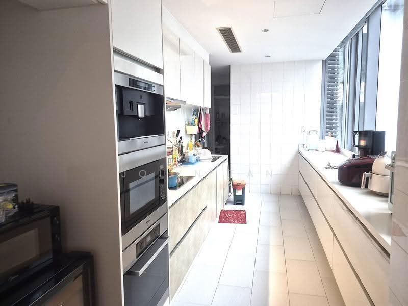 Helios Residences, 15 Cairnhill Circle, Orchard / River Valley, 3 Bedrooms, 1,701 sqft, Condominium For Rent, by Jolyn Tan, 500272611 - Kitchen - PropertyGuru.com.sg