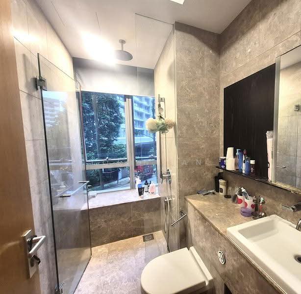 Helios Residences, 15 Cairnhill Circle, Orchard / River Valley, 3 Bedrooms, 1,701 sqft, Condominium For Rent, by Jolyn Tan, 500272611 - Bathroom - PropertyGuru.com.sg