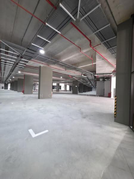 Tampines Connection, 2 Tampines North Drive 4, Pasir Ris / Tampines, 1,625 sqft, Factory / Workshop (B2) For Rent, by Angie Low 罗笳僡, 500272616 - Car Park - CommercialGuru.com.sg
