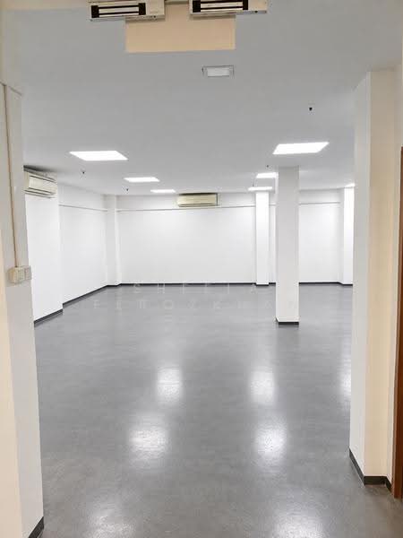 Oxley BizHub, 61 Ubi Road 1, Eunos / Geylang / Paya Lebar, 1,023 sqft, Light Industrial (B1) For Rent, by Sheela Ferozkhan, 500272621 - Interior - CommercialGuru.com.sg
