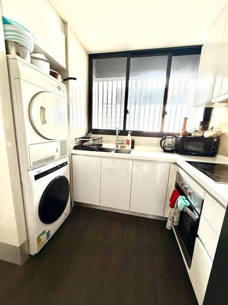 Spottiswoode Residences, 48 Spottiswoode Park Road, Chinatown / Tanjong Pagar, 2 Bedrooms, 926 sqft, Condominium For Rent, by Peggy Ooi 黄明丽, 500272634 - Kitchen - PropertyGuru.com.sg