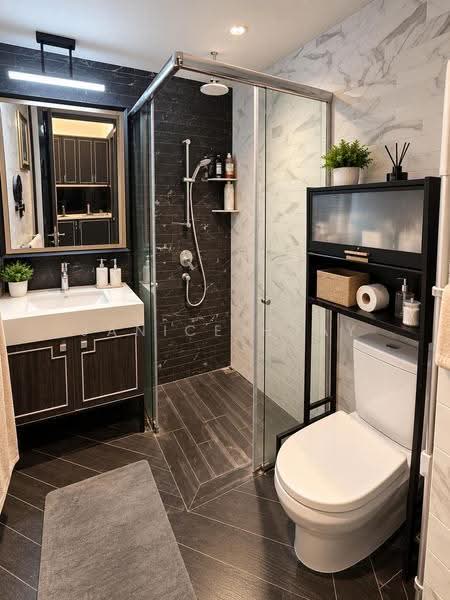 Mayfair Gardens, 8 Rifle Range Road, Clementi Park / Upper Bukit Timah, 2 Bedrooms, 560 sqft, Condominium For Sale, by Janice Huay, 500272636 - Bathroom - PropertyGuru.com.sg