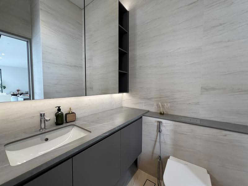 Hillcrest road, Hillcrest Road, Tanglin / Holland / Bukit Timah, 5 Bedrooms, 6,765 sqft, Semi-Detached House For Sale, by Terrie Lam, 500272648 - PropertyGuru.com.sg